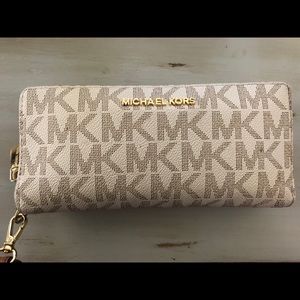 Michael Kors wallet